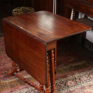 Victorian-era Drop-leaf Table